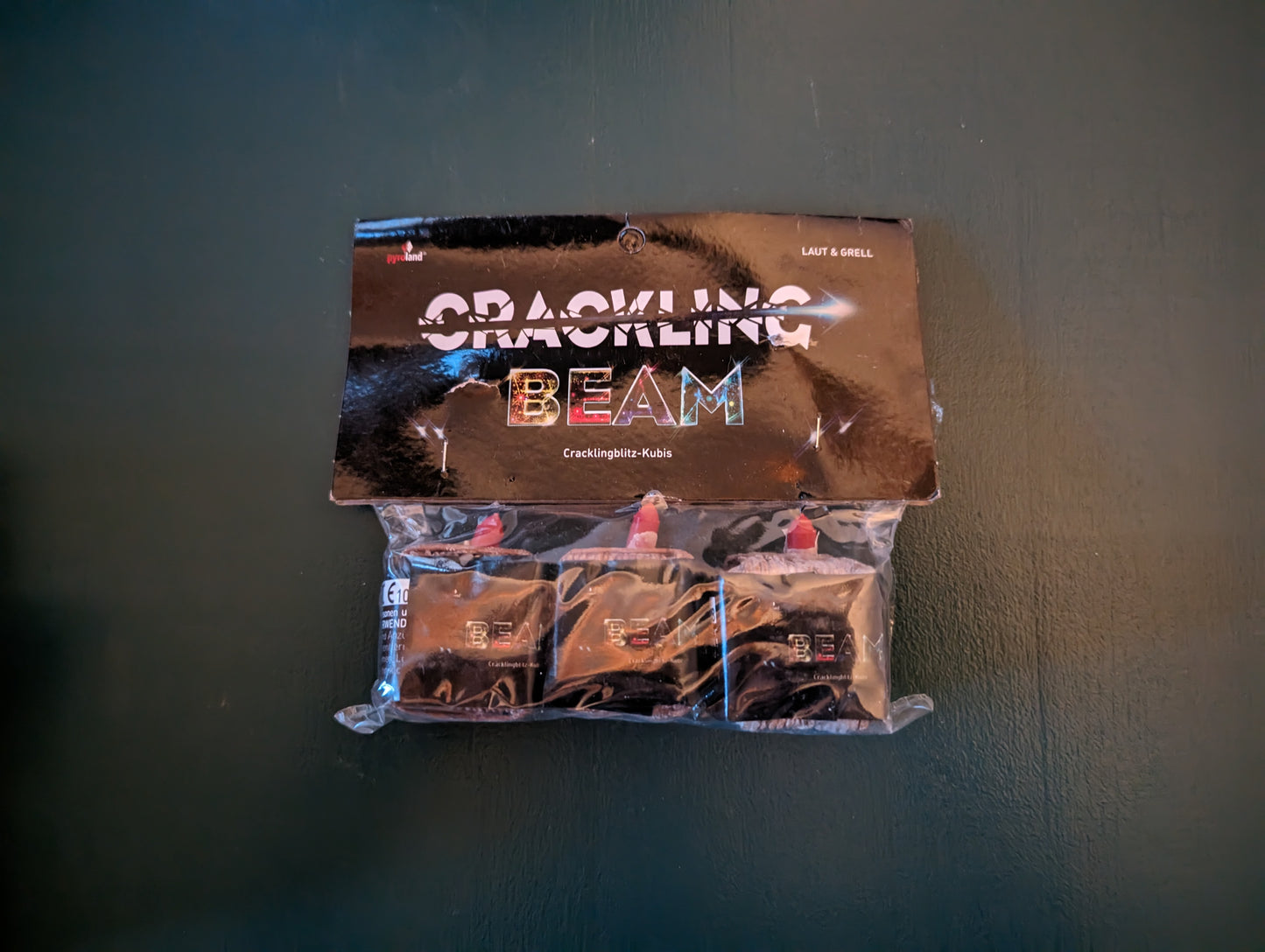 Crackling Beam